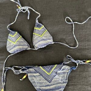Women’s Ripcurl Blue and Yellow Patterned Bikini Set